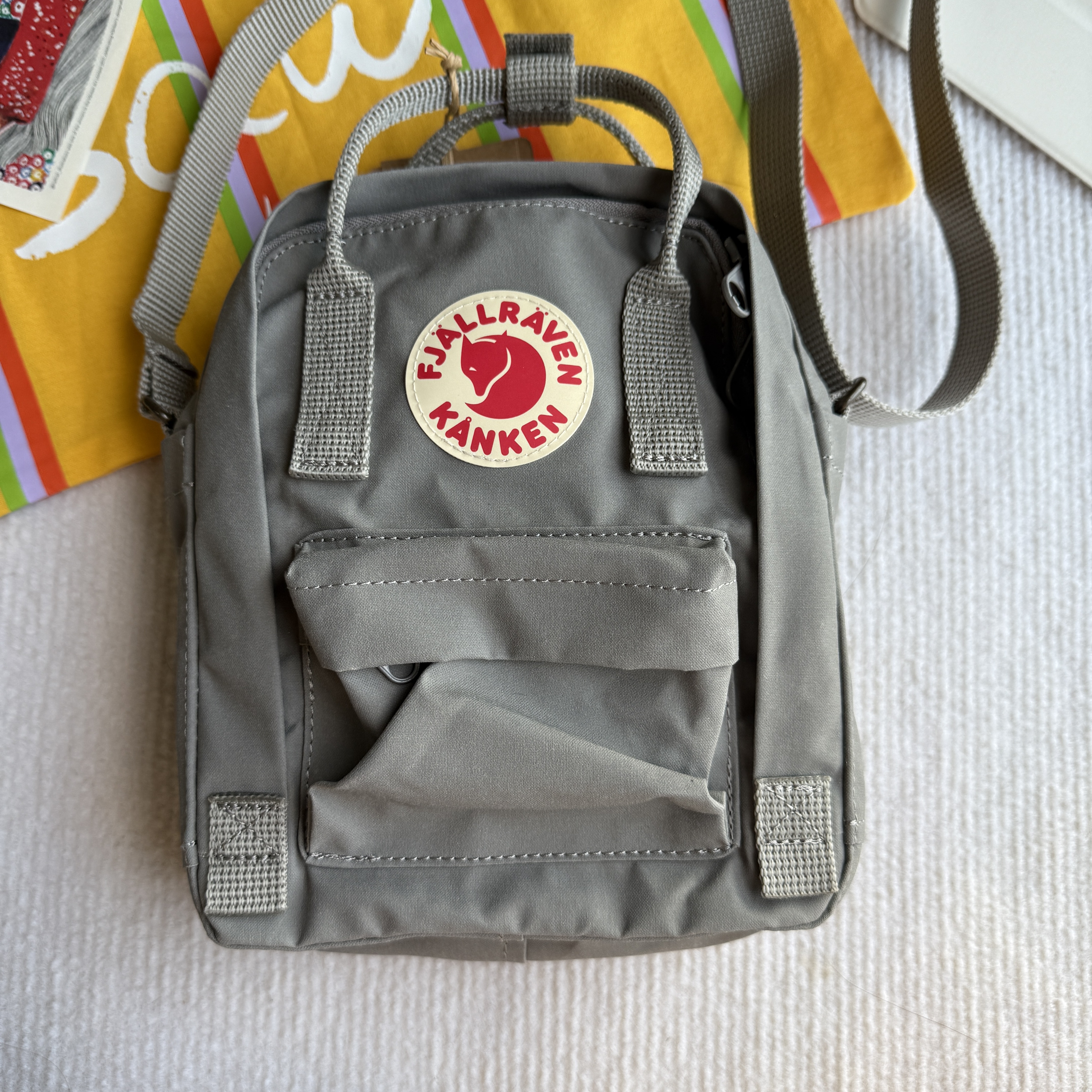 北极狐kanken单肩包斜挎包