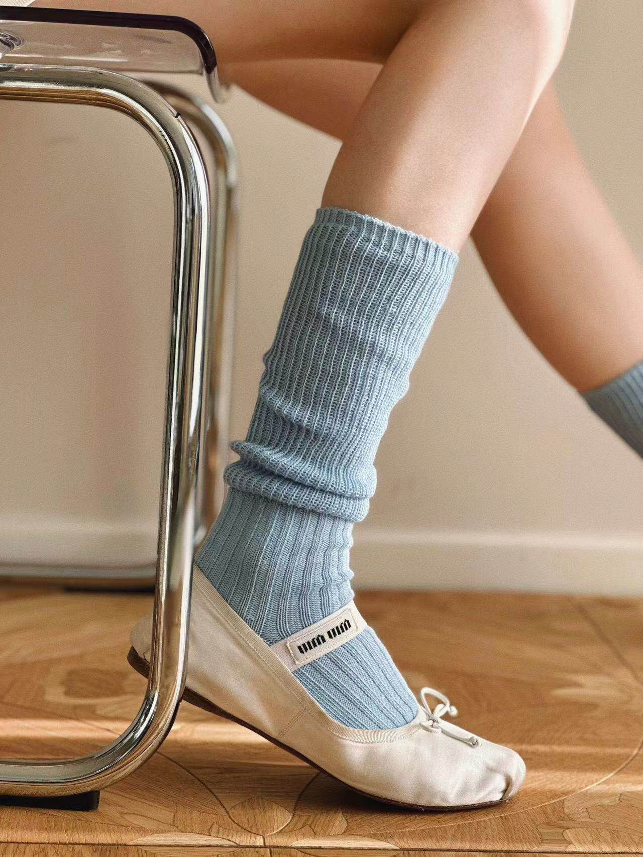 BUY A PAIR OF THESE NOW  WORTH IT | SUMMER NEW SIMPLE SOLID COLOR LOOSE MOUTH THICK LINE ALL-MATCH LONG PILE PILE SOCKS