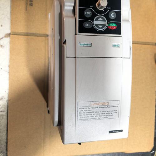 议价四方变频器 E550-4T0030 380V 剪线3KW可维修