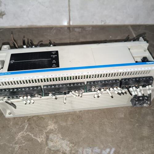 议价Tadele PLC控制器 PC1M-60MR/ES可维修