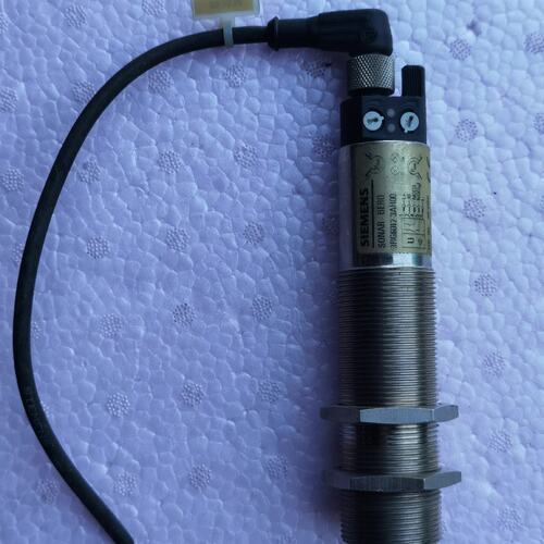 议价3RG6012-3AH00 超声波传感器可维修