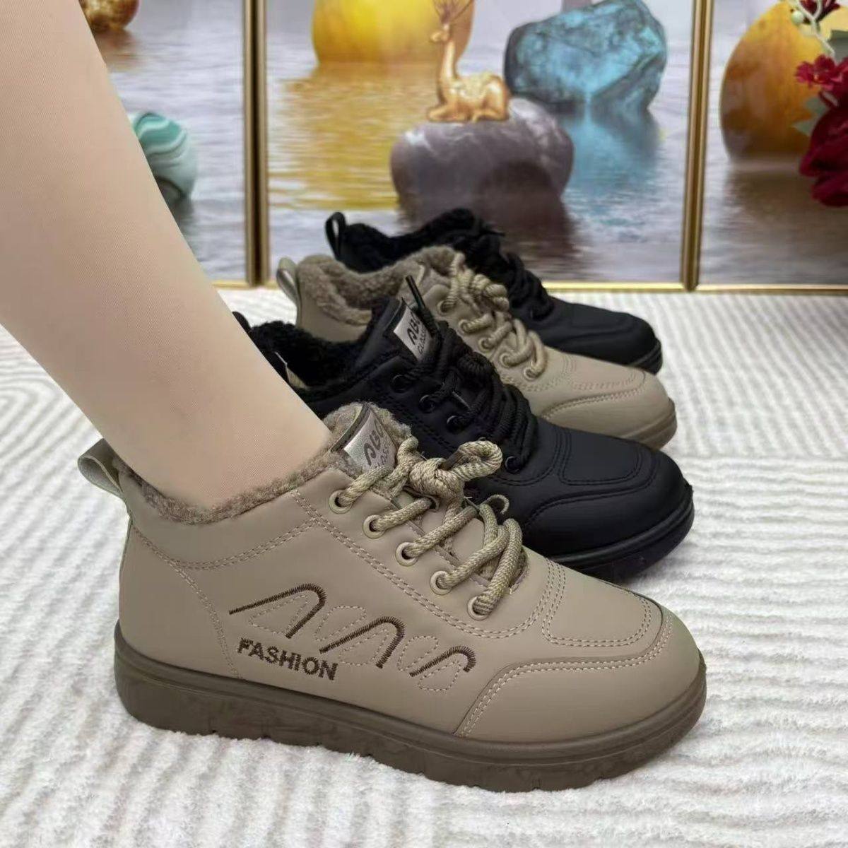 2025新款冬季棉鞋女加绒防寒保暖雪地靴平底防滑轻便妈妈棉靴休闲,女鞋,时尚雪地靴,淘宝优惠券,粉丝福利购,淘宝优惠卷