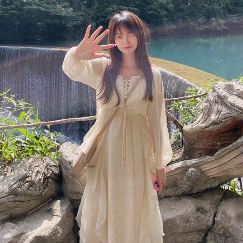 度假旅游雪纺吊带裙套装女2026春夏季新款chic荷叶边两件套