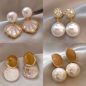 美拉德咖色耳钉女2026新款 高级感气质简约设计感耳饰 复古小众时尚