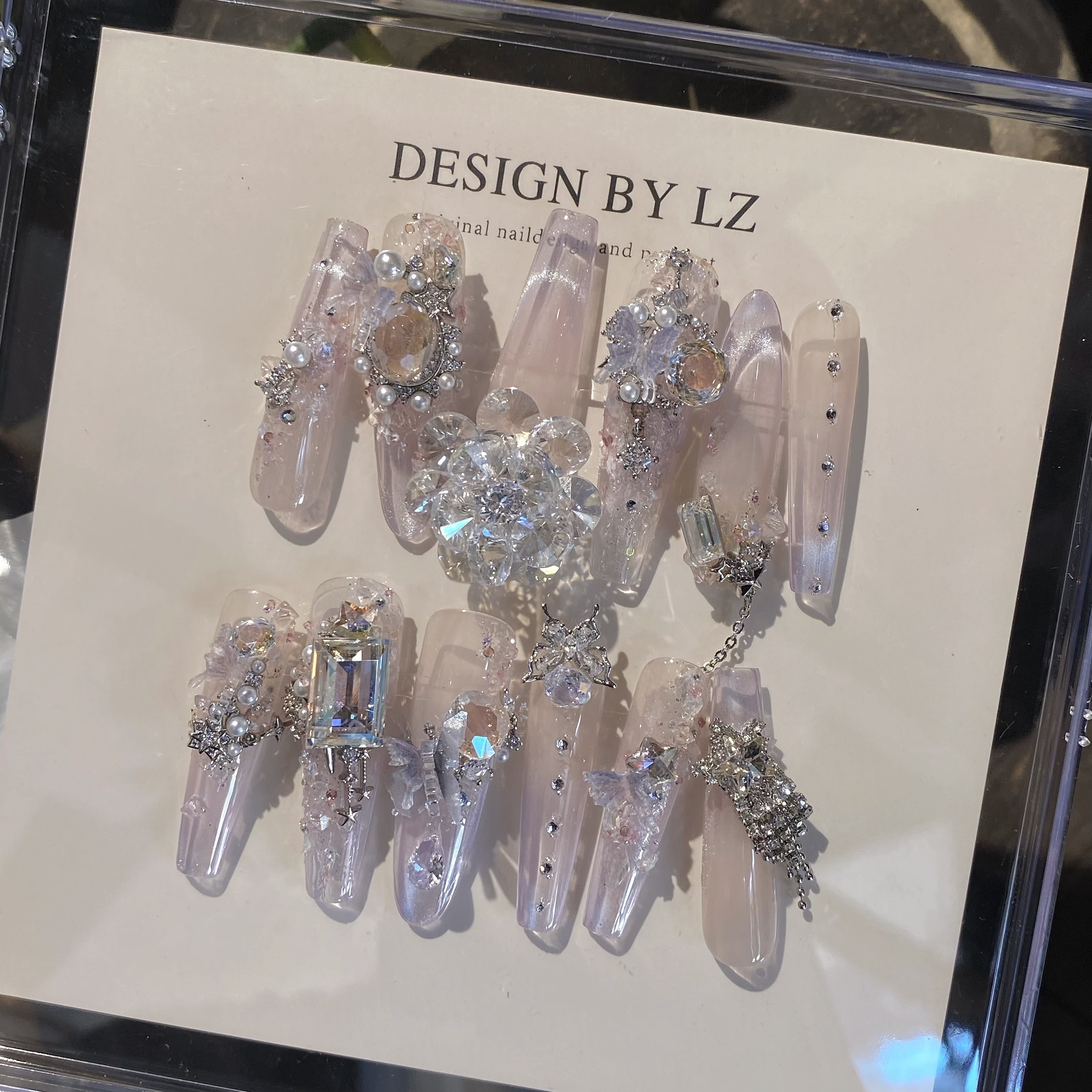 正品LZ高定美甲饰品【微中古. 幽蝶】紫拼钻｜蝴蝶锆石月光梦幻款