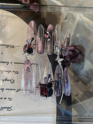 正品LZ高定美甲饰品紫鸢流光古着