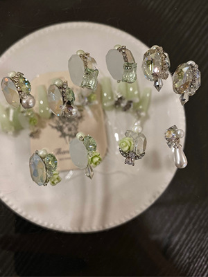 正品LZ高定美甲饰品铃白茶中谷粉铃兰绿雾白水晶柱拼钻组饰系列