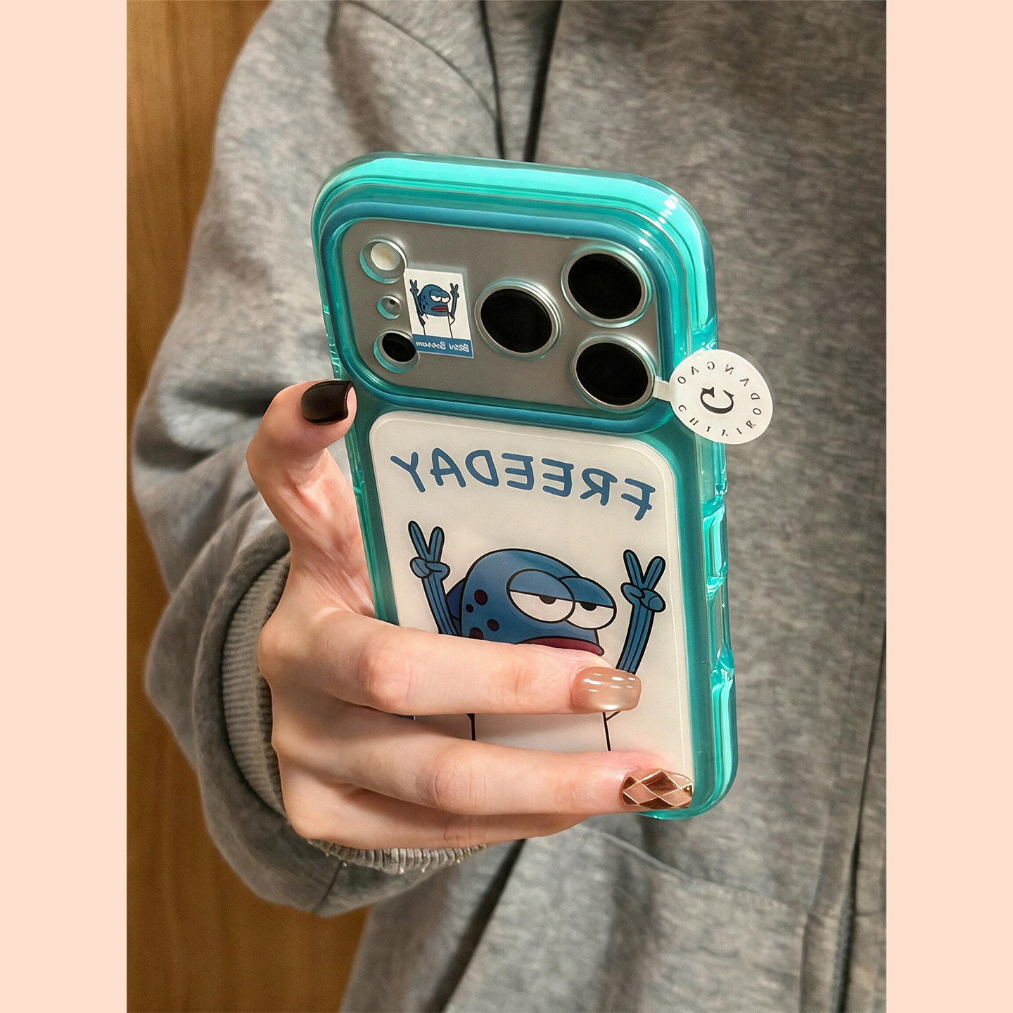MoreRex搞怪卡通可爱比耶丑鱼适用苹果18手机壳iphone17promax新款18pro全包15防摔保护套14女创意16网红超火