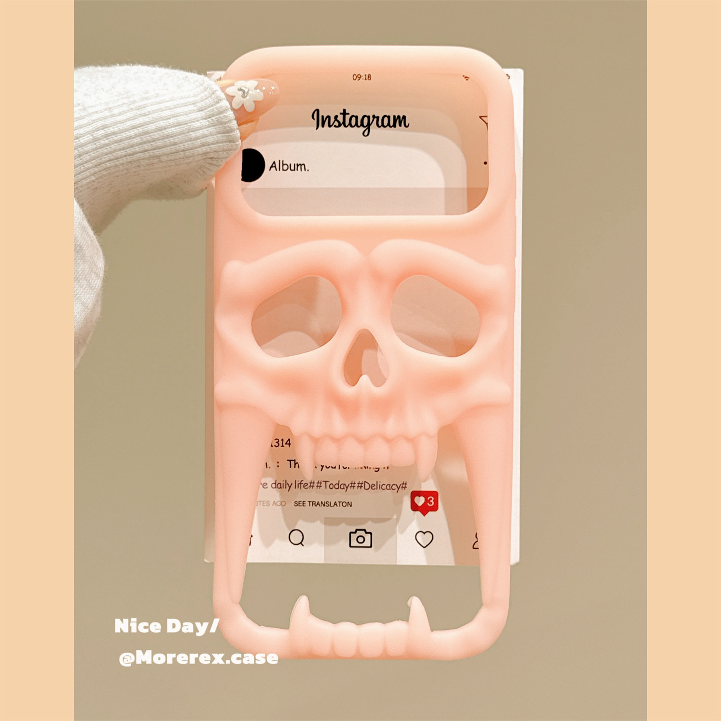 MoreRex趣味立体缕空散热骷髅头适用苹果18手机壳硅胶iphone17promax新款18pro个性15防摔保护套14女款16创意