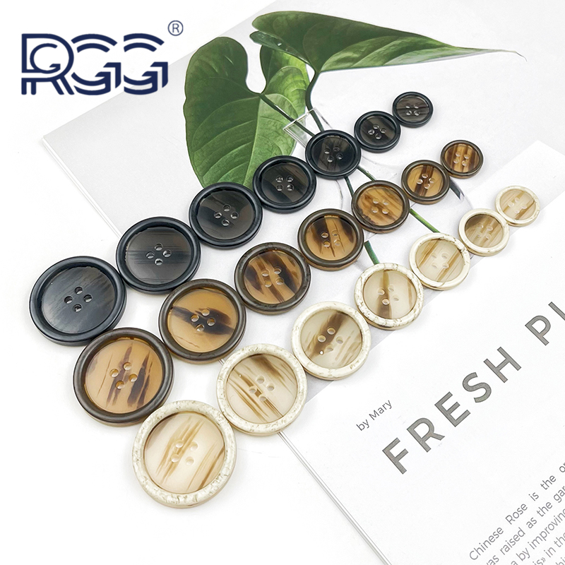 简约时装树脂纽扣复古仿木纹四眼扣子西装扣风衣扣女装大衣扣钮扣