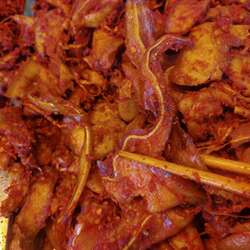 傣味酸肉猪耳朵萝卜丝腌肉云南特产施甸腌猪头肉猪拱嘴下饭小吃