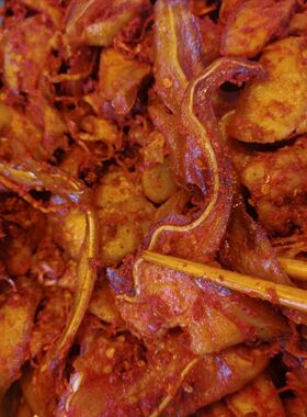 傣味酸肉猪耳朵萝卜丝腌肉云南特产施甸腌猪头肉猪拱嘴下饭小吃