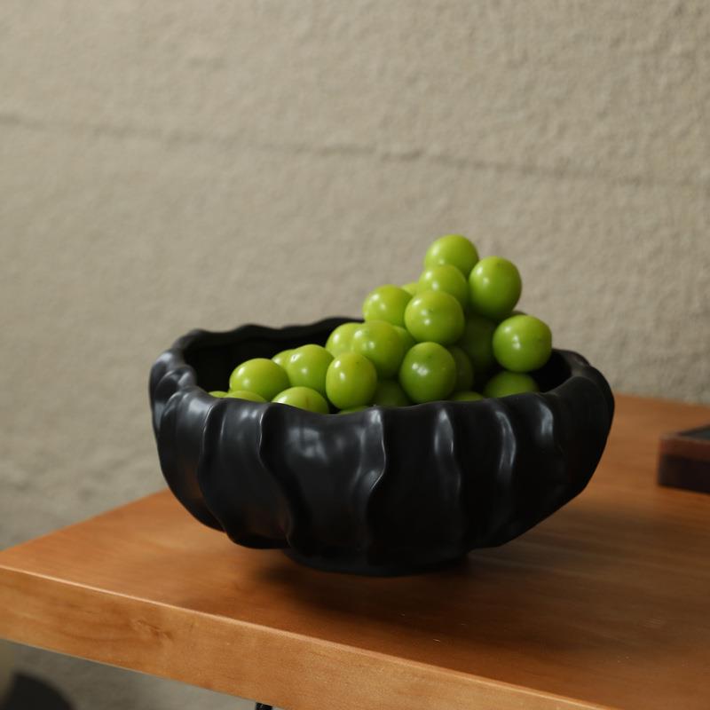 中古风黑色陶瓷水果盘客厅桌面收纳盘家用餐桌收纳现代装饰品摆件