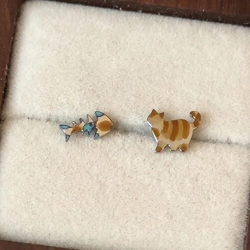 包想成为你的小猫~可爱猫咪小鱼耳钉女不对称小众设计高级感耳钉