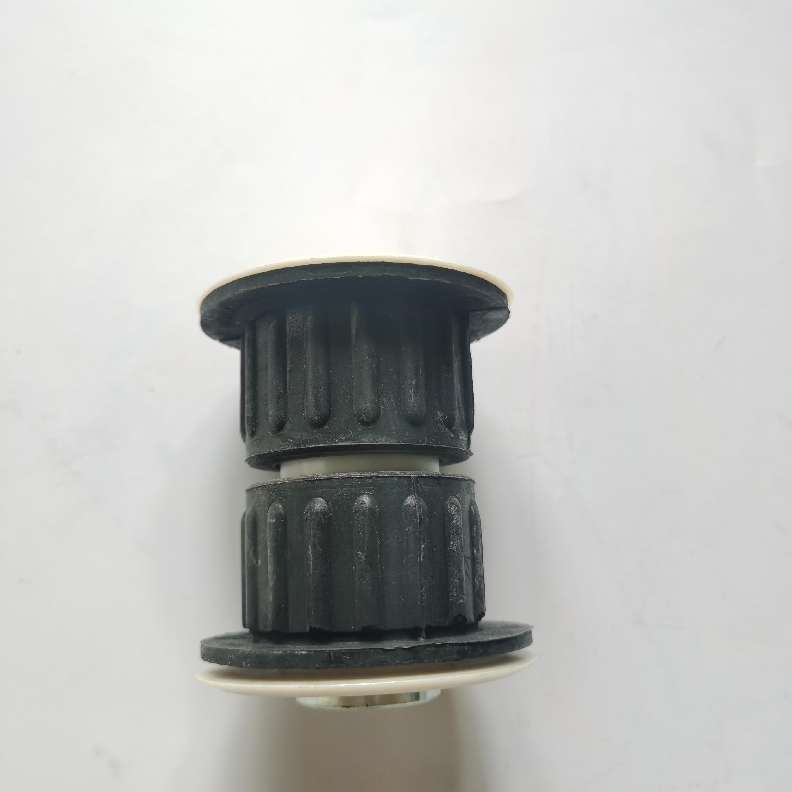 南京依维柯跃进超越C100C300C500轻卡汽车配件钢板胶套衬套原厂件