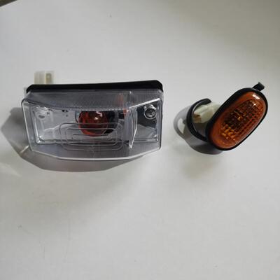 跃进小福星S50QS70车门灯