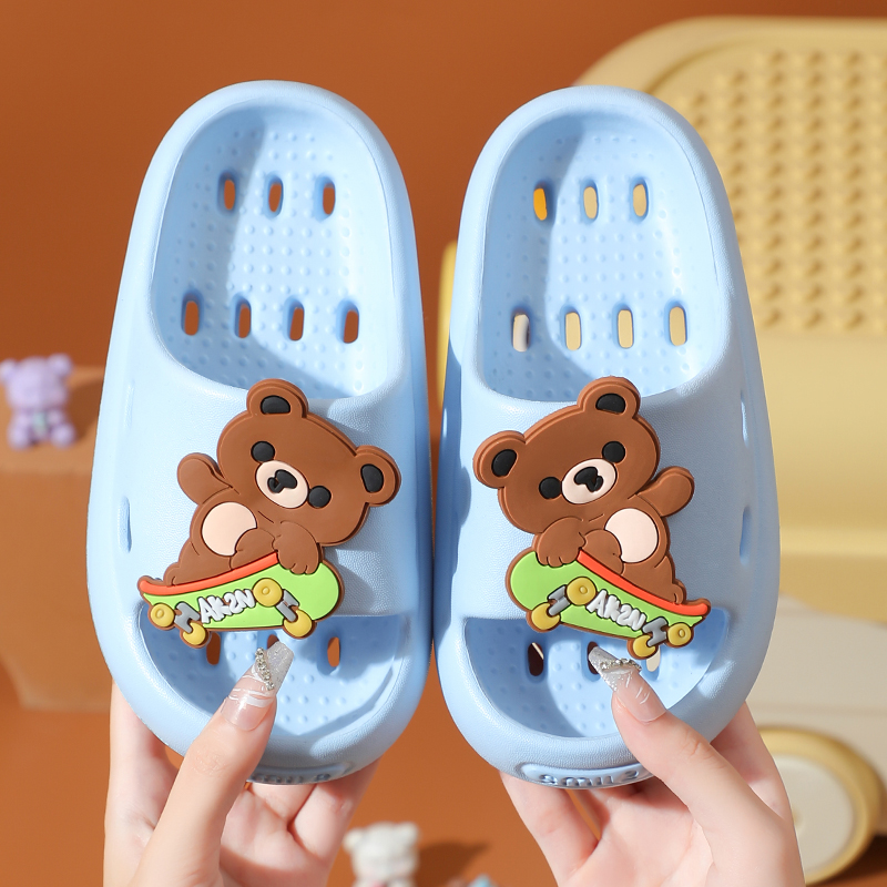 儿童浴室洗澡漏水速干防滑凉拖鞋