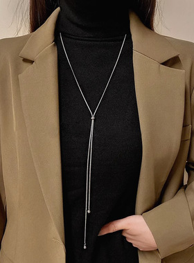 秋冬卫衣毛衣链长款设计感小众女2023年新款潮钛钢项链不掉色