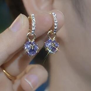 精致百搭紫色锆石圆球耳扣耳环2026年新款设计感简约时尚洋气耳饰