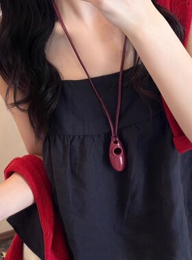 韩国ins博主同款安可拉红色吊坠项链女小众高级感百搭颈链锁骨链