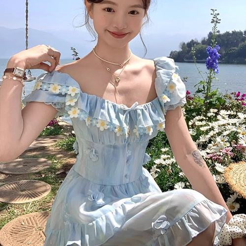 Acaine3/20 20:00 95折款北岛花季 氛围感短袖方领连衣裙