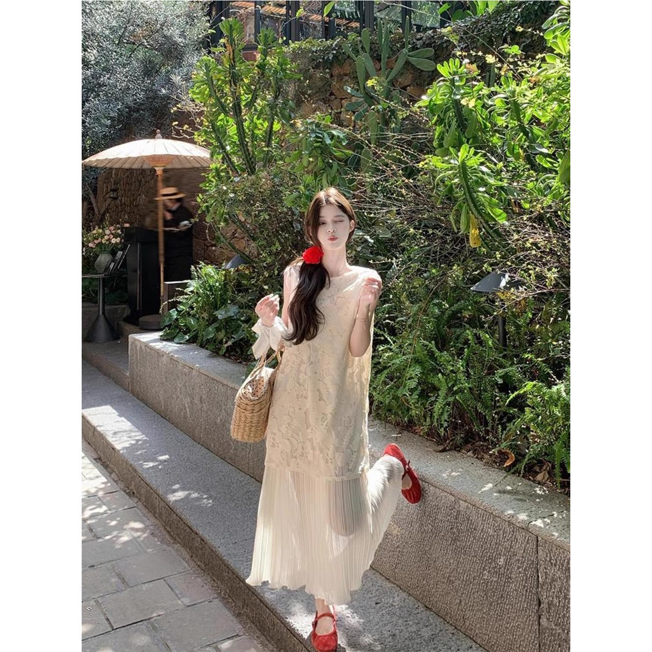 蕾丝刺绣背心连衣裙2025夏季新款度假风拼接中长款无袖背心裙女潮