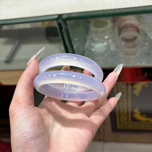 天然紫罗兰玉髓玛瑙手镯芋泥啵啵