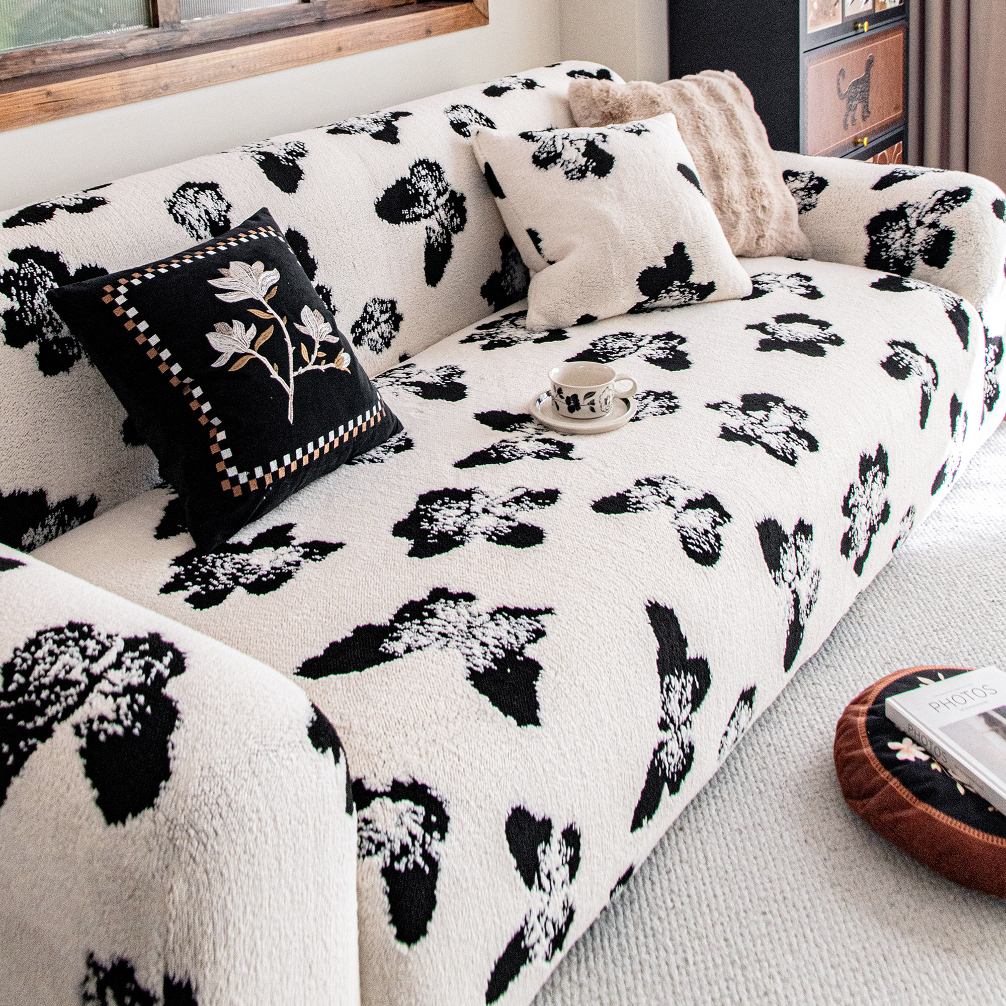 霏彩黑蝴蝶冬季加厚毛绒沙发套罩防滑防尘全包万能沙发保护套垫子