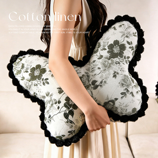 高级感蝴蝶结抱枕靠背垫2026新款靠垫客厅沙发床头腰枕轻奢靠枕