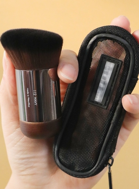 mvf112抛光斜头粉底刷便携化妆刷无刷痕粉底抛光刷带刷包