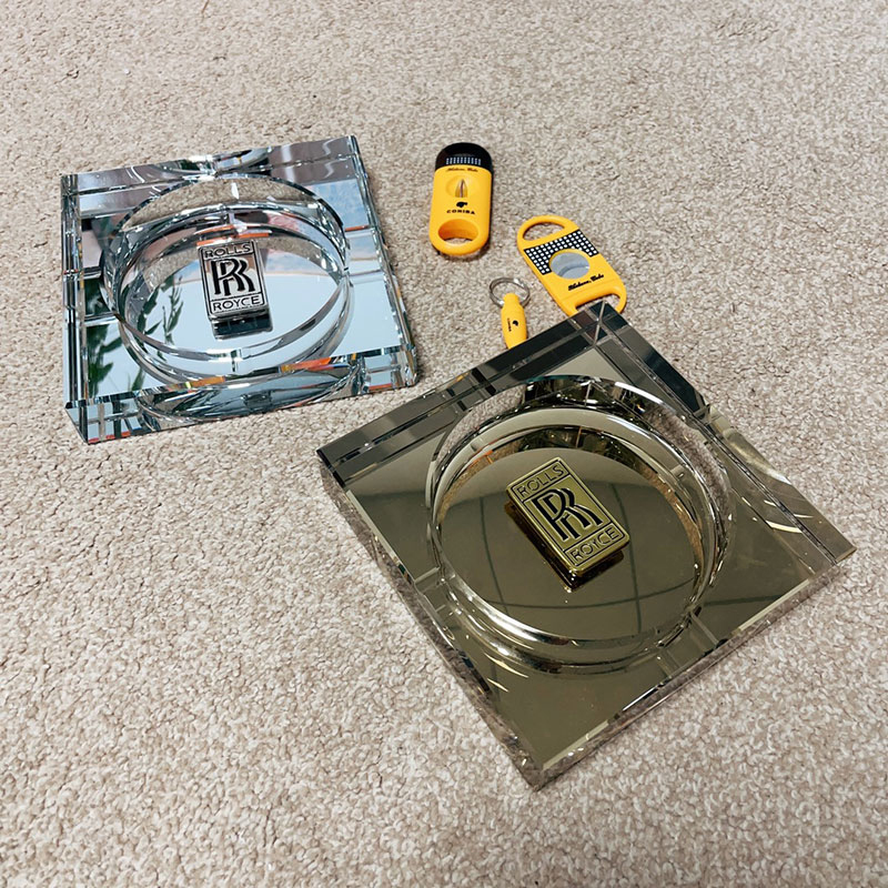 劳斯莱斯小金人镜面水晶轻奢北欧烟灰缸办公室居家用装饰雪茄烟缸