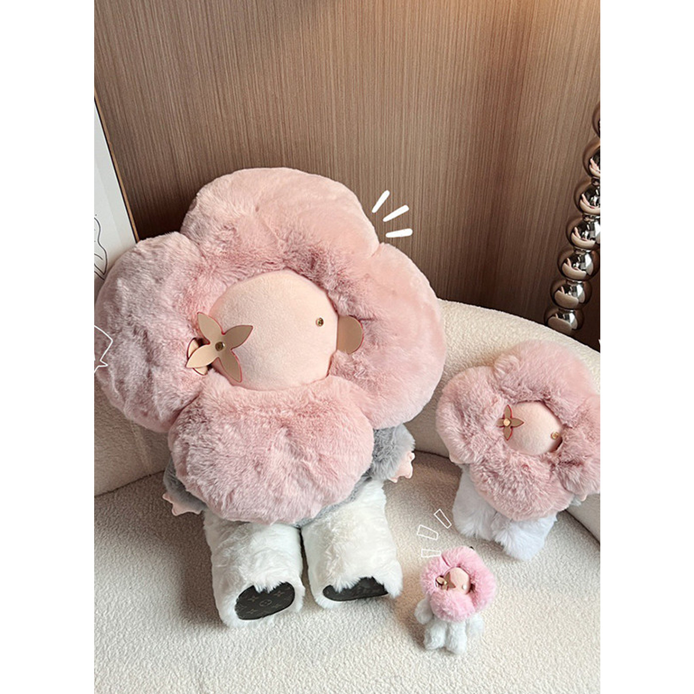 vivi雪绒花卡通抱枕可爱毛绒圆形玩偶轻奢北欧沙发客厅午睡靠垫