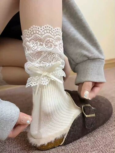 蝴蝶结搭配白色蕾丝花边也太仙了吧~袜子女中筒袜纯欲风堆堆袜女