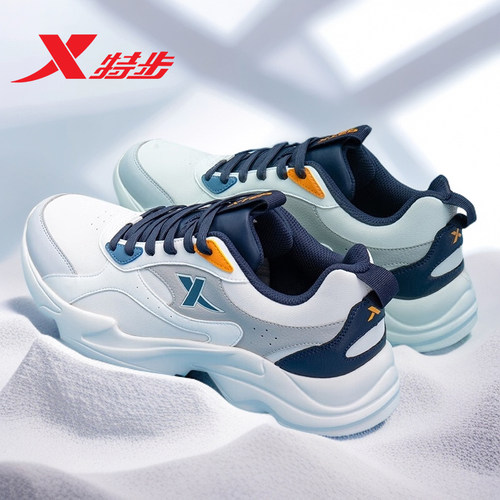 特步男鞋皮面老爹鞋跑步鞋运动鞋