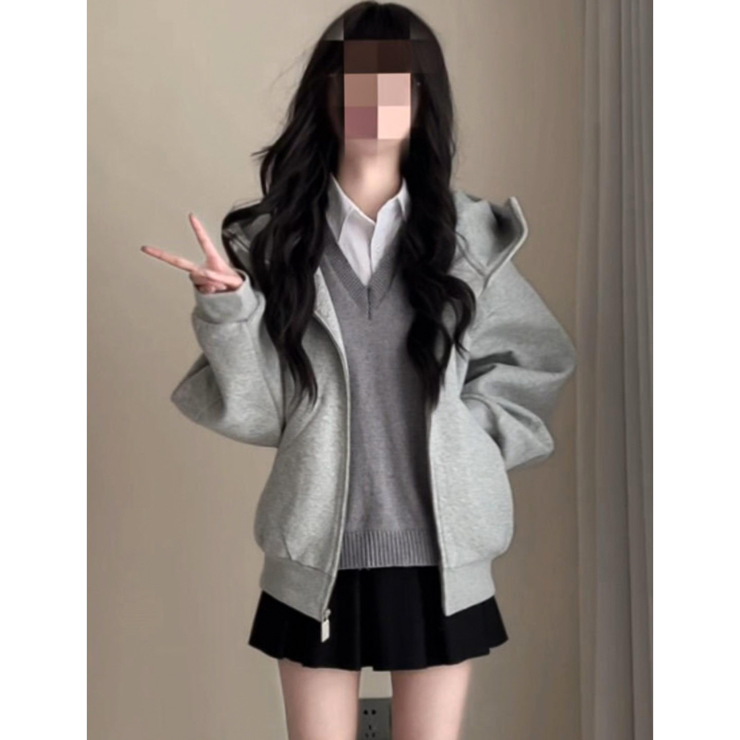 早秋外套女2026新款流行爆款连帽秋季卫衣女灰色简约百搭开衫上衣