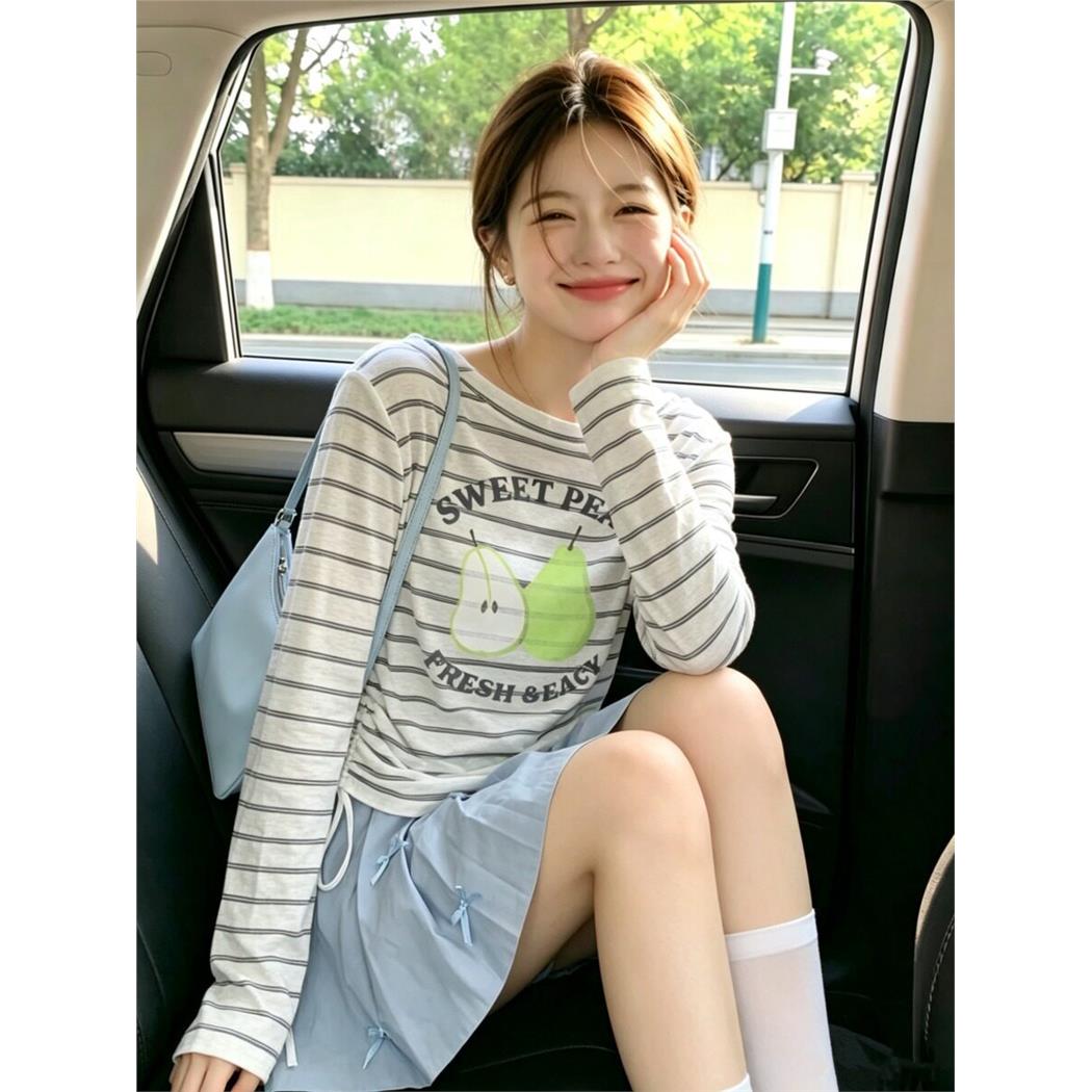 新梨子印花长袖T恤女2026