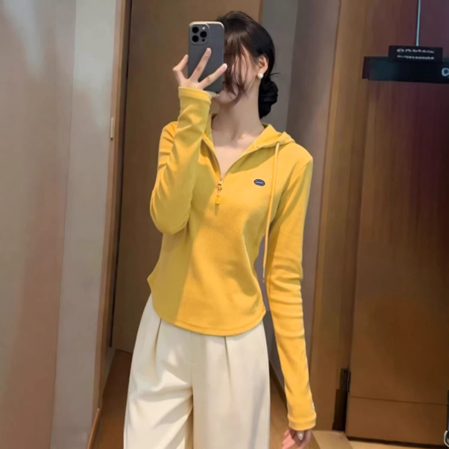 高端半拉链套头连帽卫衣女款2026新款春秋季时尚洋气时髦内搭上衣图片