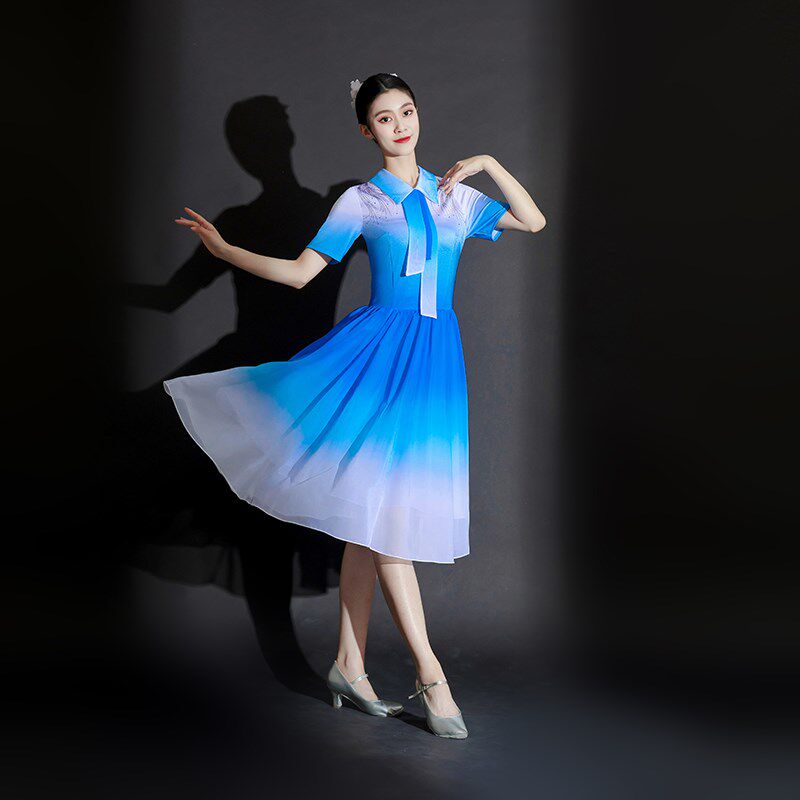 速发现代舞演出服青春开场舞蹈连衣裙伴舞古典合唱表演服装成人短