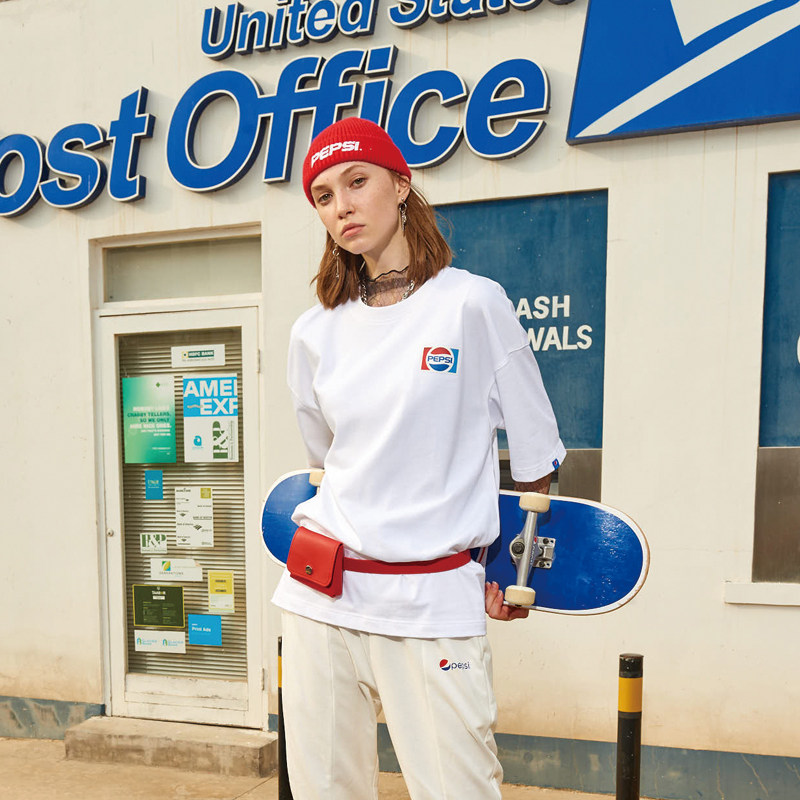 百事短袖男旗舰夏季情侣装白色半袖休闲T恤女运动服大码上衣男士