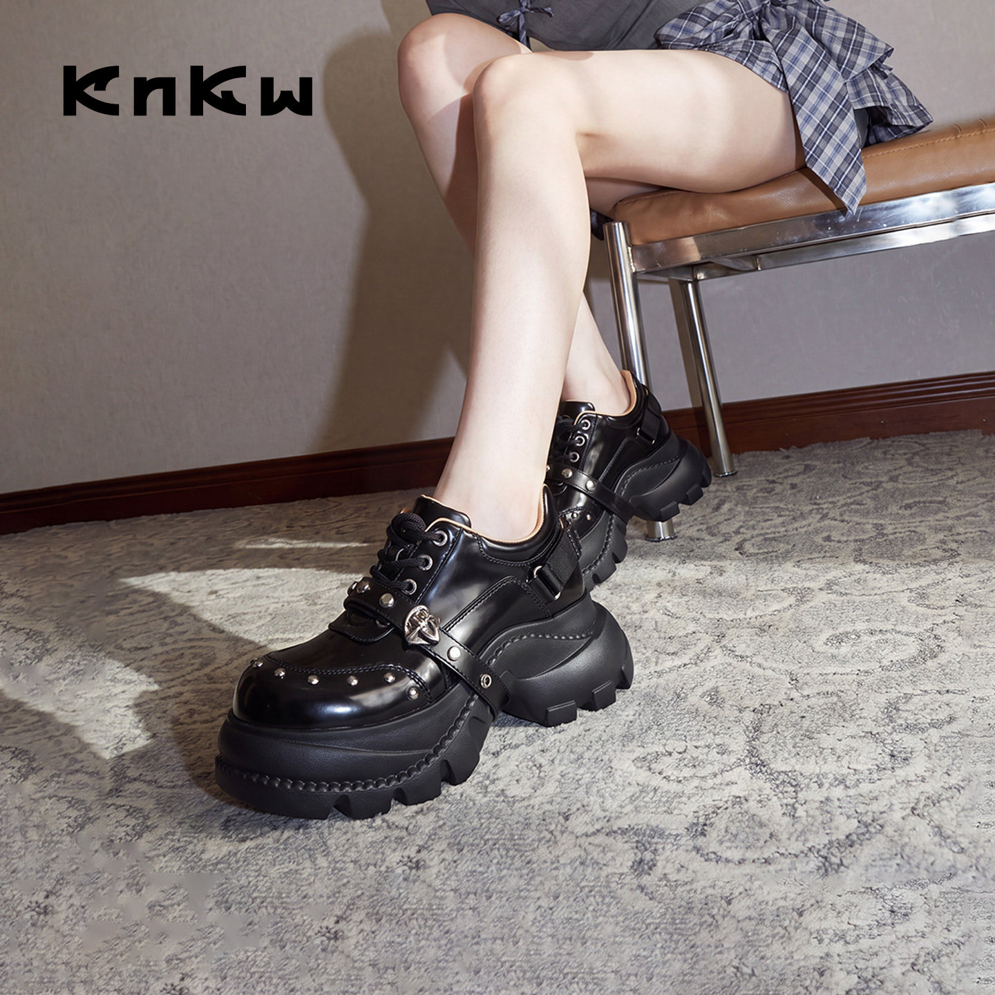 【王宇宙同款】knkw黑曜环星厚底老爹皮鞋女2026新款增高甜酷女鞋