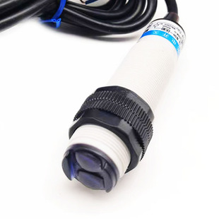 漫反射式 DS100C4红外线感应接近开关传感器NPN常开 光电开关E3F