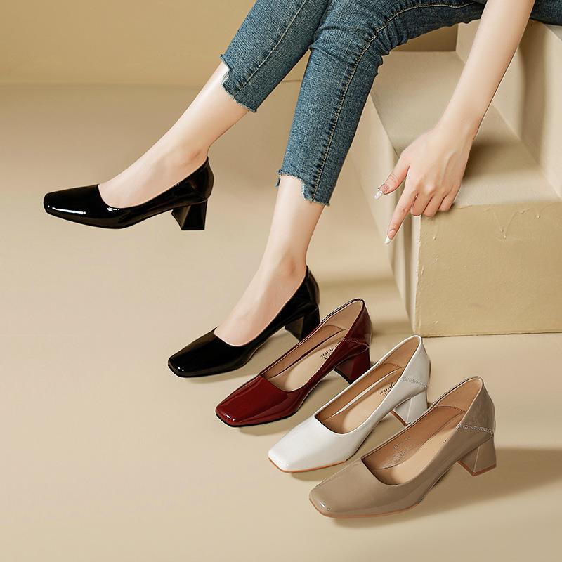 黑色高跟鞋粗跟不累脚气质职业工作鞋年新款漆皮方头单鞋中跟