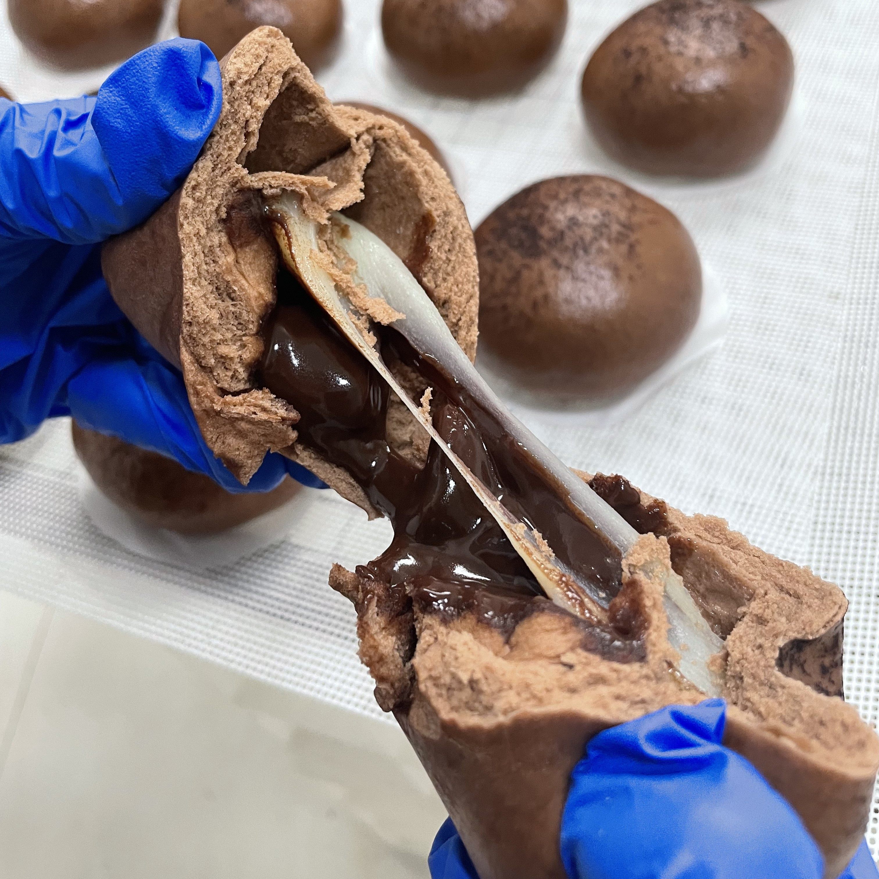 亲食派 顺丰 巧克力麻薯流心包子纯脂黑巧克力手工可可甜品