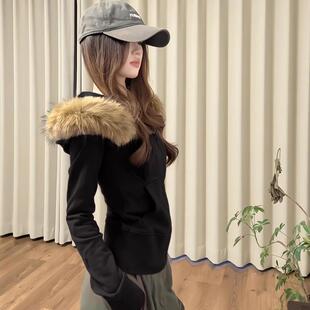 黑色修身毛领卫衣外套短款女秋冬季正肩连帽收腰美式上衣2025新款