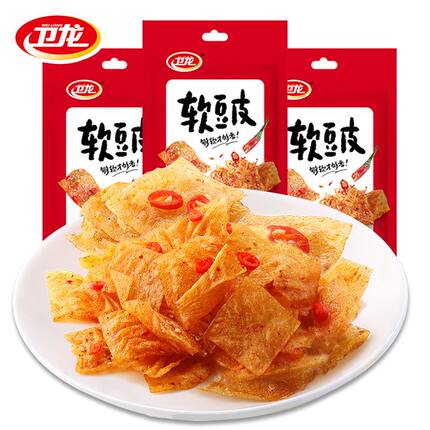 卫龙软豆皮亲嘴豆皮60g香辣味麻辣片素食休闲宿舍网红零食大礼包