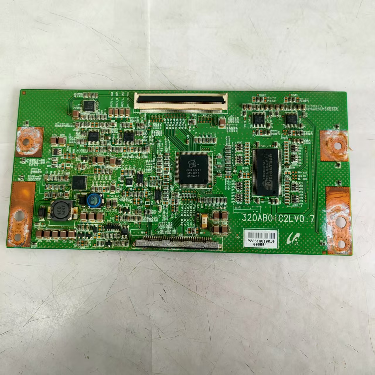 原装拆机康佳LC32DS30逻辑板320AB01C2LV0.7