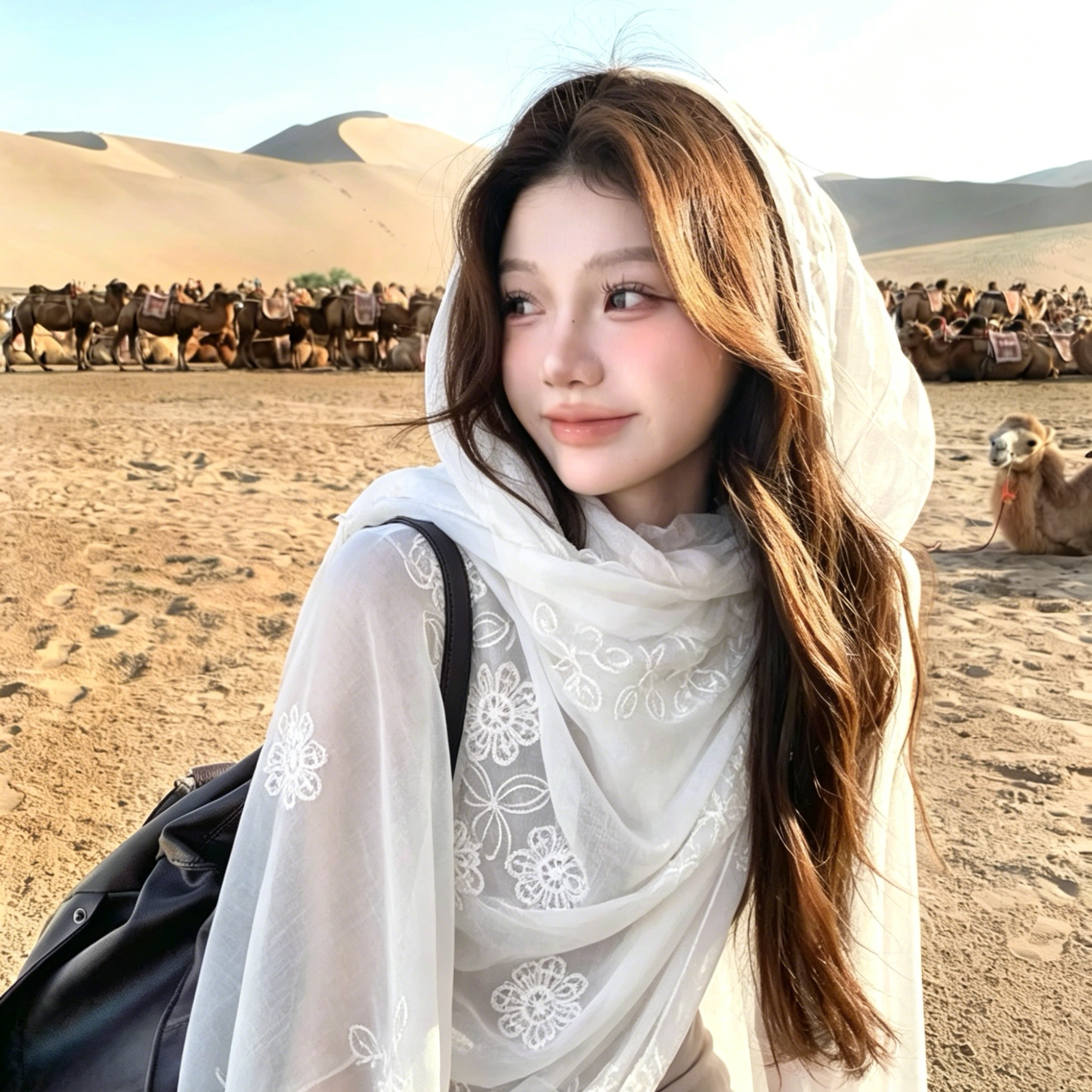 沙漠大片！白色花朵披肩女士氛围感大西北拍照防晒披风外搭斗篷新