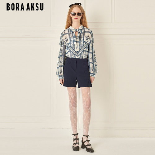 BORAAKSU泡泡袖飘带领印花上衣