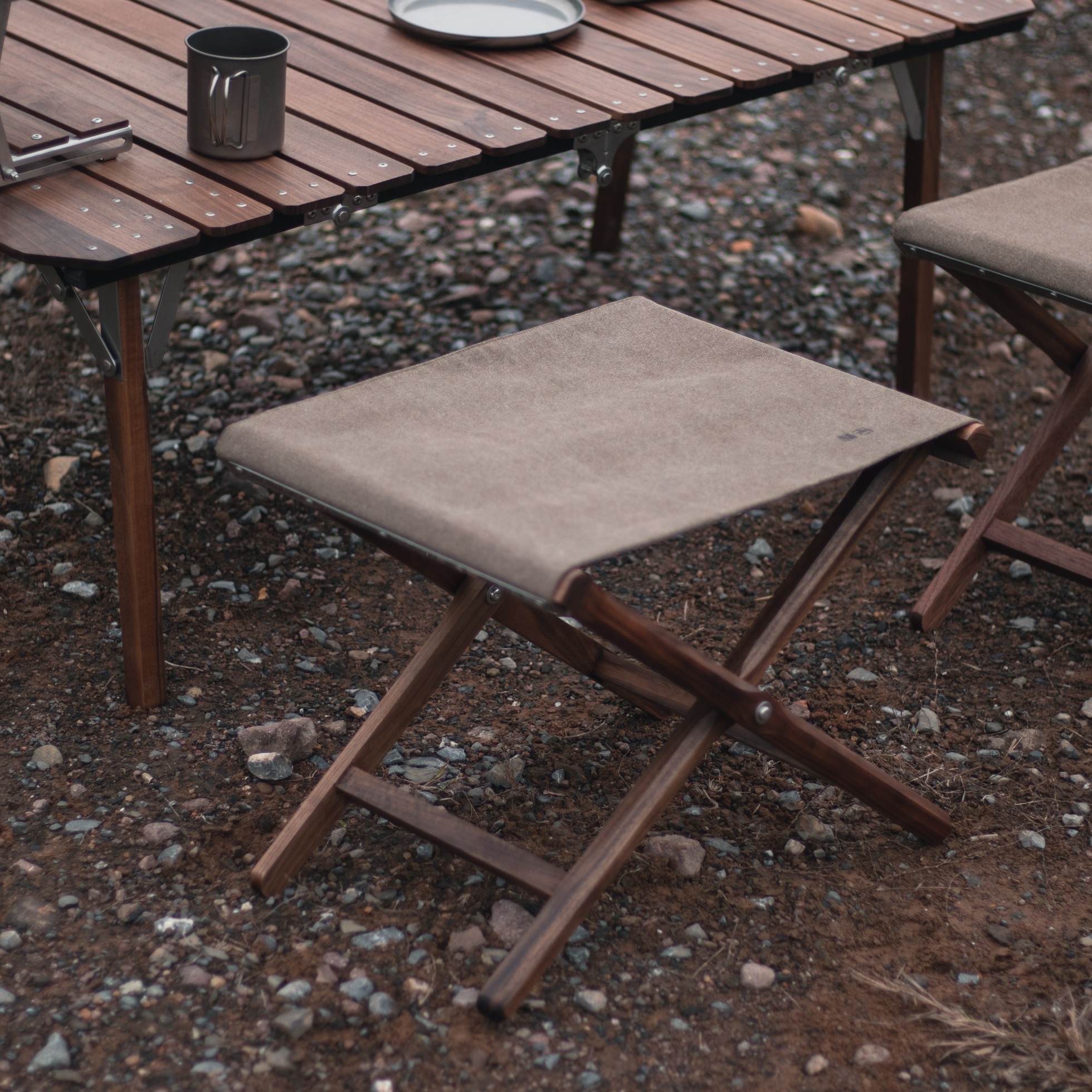 胡床&middot;马扎 户外可折叠黑胡桃木实木复古凳极简家商用  制吉家居