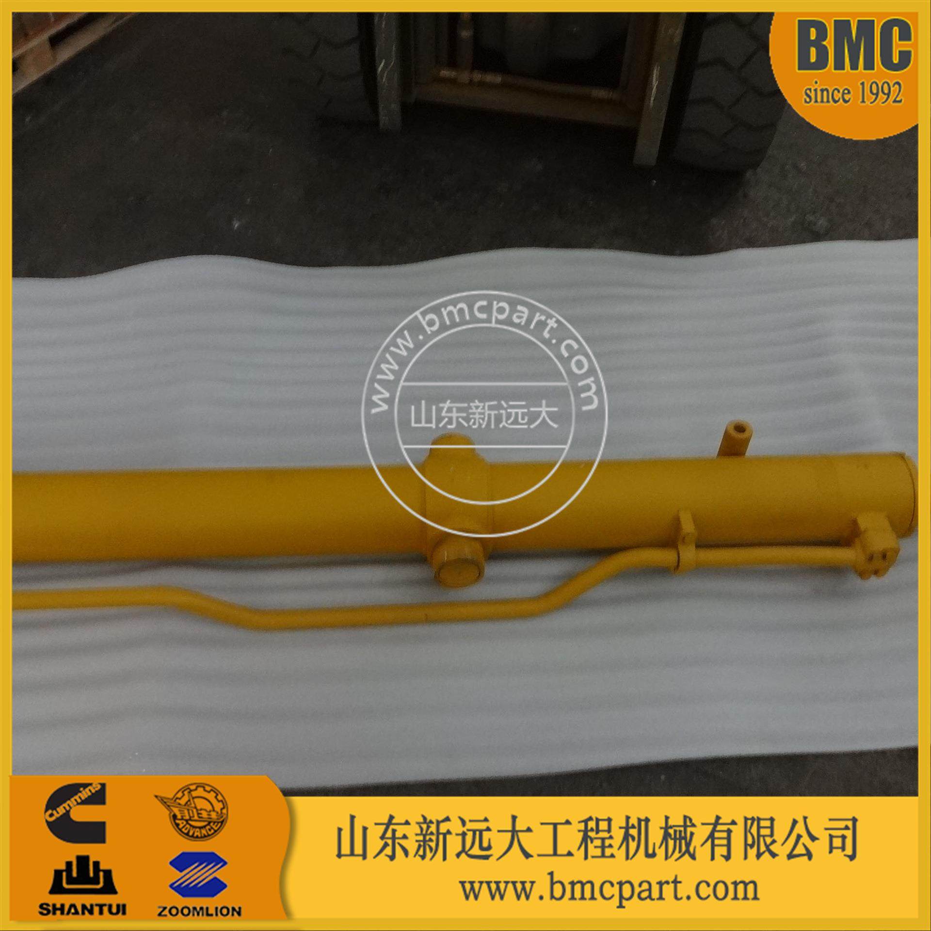 阿尔及利亚 推土机配件出口 山推SD22提升油缸23Y-62B-02000